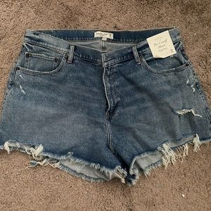 Never Worn: Abercrombie High Wasted Shorts